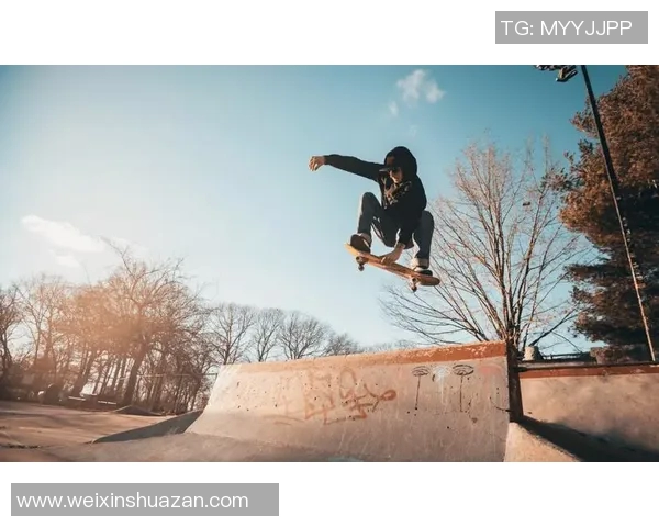 重庆极限运动嘉年华滑板队精彩表现速度飞扬引发热烈反响 重庆极限运动嘉年华滑板队精彩表现速度飞扬引发热烈反响