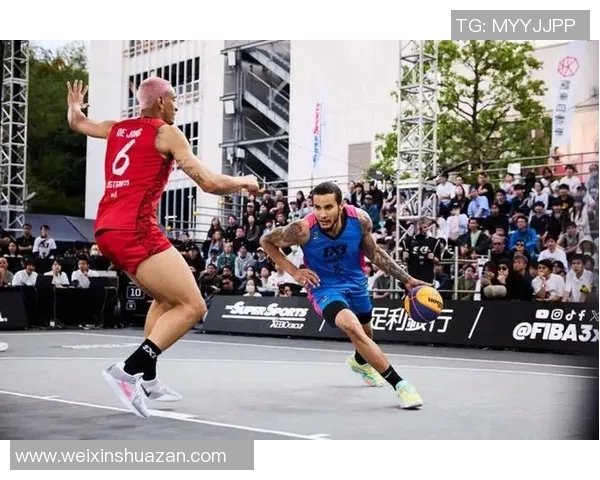 扎瓦拉与麦纳麦的激烈对决揭示了足球战术与团队协作的精彩碰撞 扎瓦拉与麦纳麦的激烈对决揭示了足球战术与团队协作的精彩碰撞