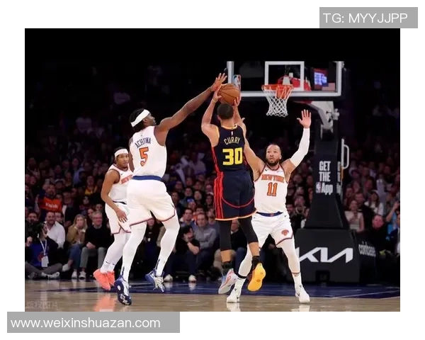 勇士队与纽约尼克斯激战正酣谁能在这场对决中笑到最后