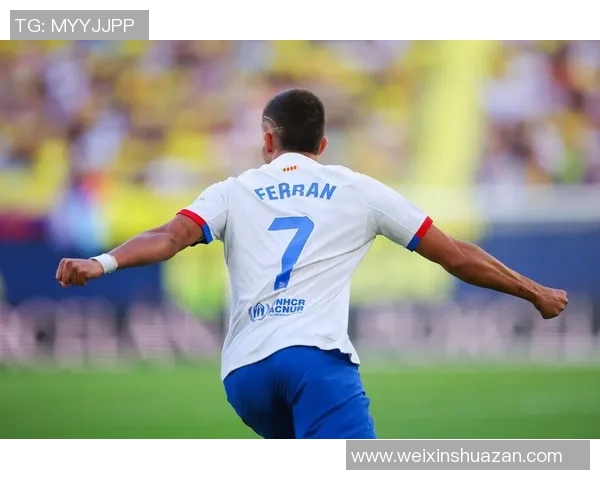 费兰托雷斯的崛起之路：从青训天才到世界足球新星的传奇旅程